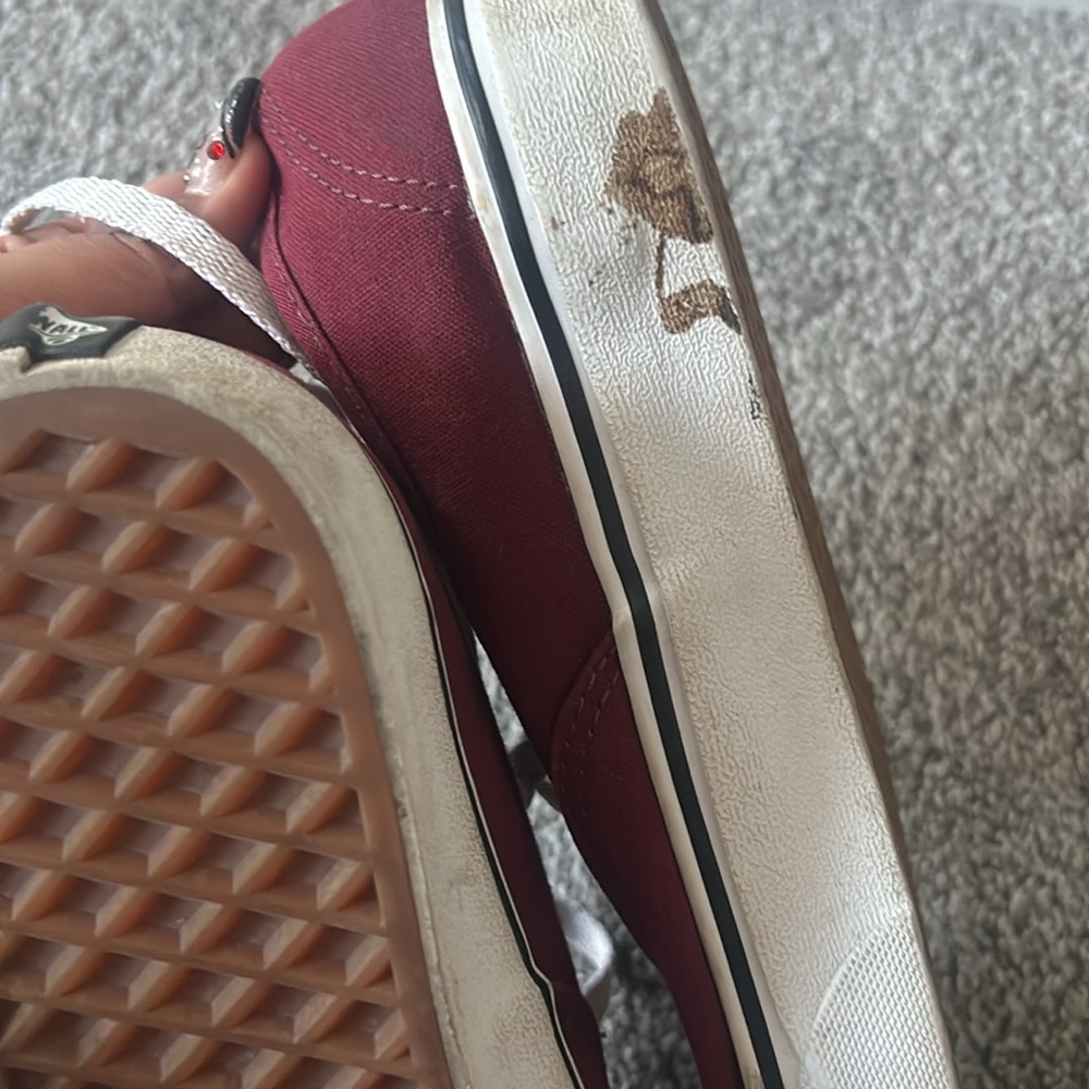 Dark red vans - Picture 4 of 7